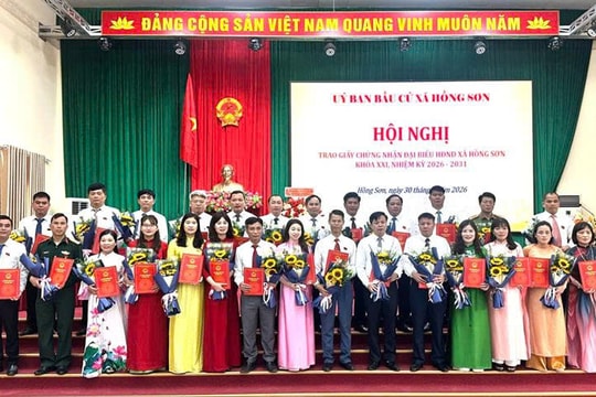 Xã Hồng Sơn kiện toàn các chức danh lãnh đạo nhiệm kỳ mới