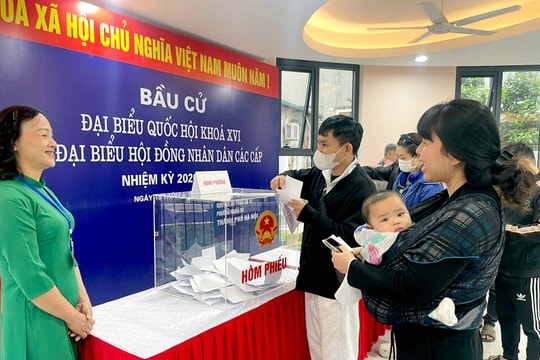 Kỳ vọng của cử tri Nghĩa Đô: Đại biểu HĐND phải hành động vì dân