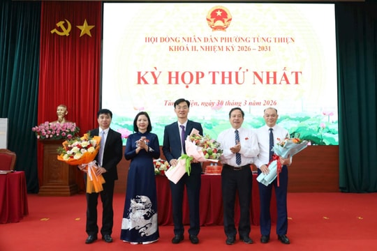 Đồng chí Đỗ Thị Lan Hương tiếp tục giữ chức Chủ tịch HĐND phường Tùng Thiện