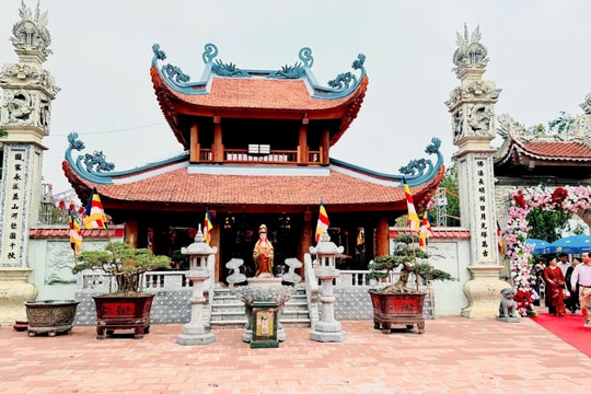 Giữ hồn di sản từ không gian tâm linh Chùa Vạn Phúc