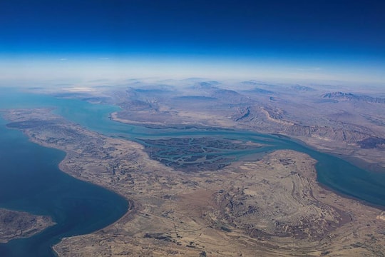 Kế hoạch thu phí tàu qua eo biển Hormuz của Iran có bước tiến mới
