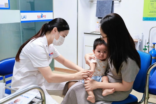 Ngăn ngừa biến chứng nguy hiểm của cúm A bằng "lá chắn" vắc xin