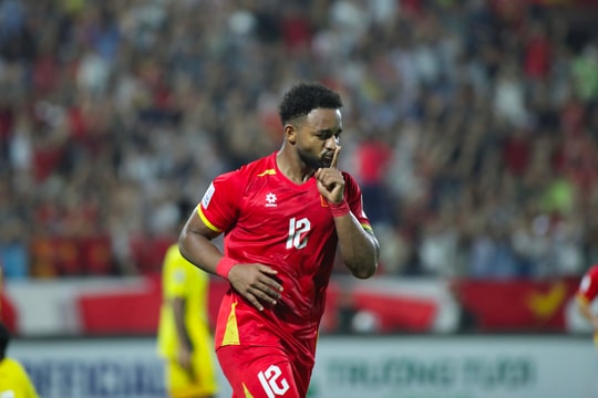 Xuân Son lập cú đúp, tuyển Việt Nam thắng 3-1 tuyển Malaysia