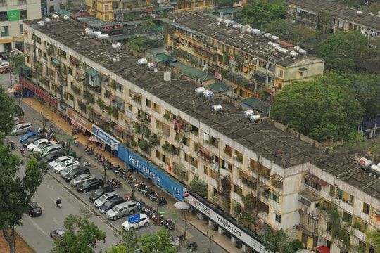 Chung cư cũ và sự "lão hóa đô thị"