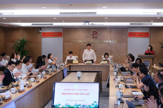 Siết trách nhiệm nền tảng số, hoàn thiện thể chế công nghệ chiến lược