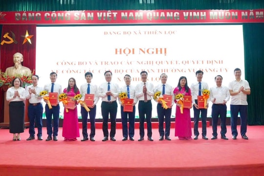 Đảng ủy xã Thiên Lộc công bố các quyết định về công tác cán bộ