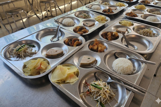 Xuân Mai rà soát bữa ăn bán trú sau thông tin về thịt lợn không bảo đảm an toàn