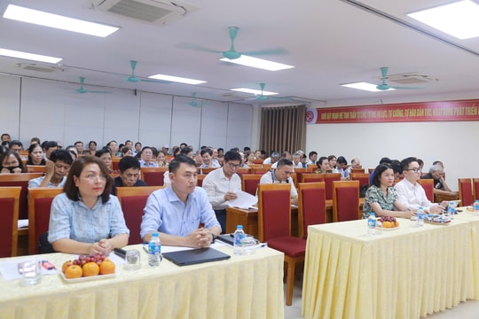 Dương Nội: Tập huấn quản lý thu gom, phân loại và xử lý chất thải rắn tại hộ gia đình