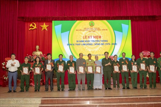 Kỷ niệm 50 năm Ngày truyền thống Đơn vị thanh niên xung phong khắc phục hậu quả chiến tranh