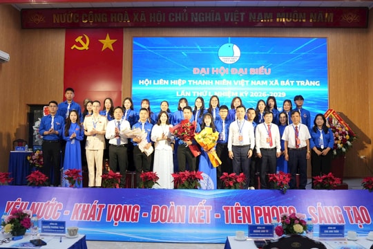 Khơi dậy khát vọng cống hiến của thanh niên xã Bát Tràng