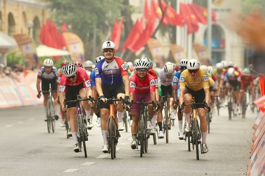 Giải xe đạp Cúp Truyền hình TP Hồ Chí Minh 2026: Áo vàng đổi chủ sau màn thi đấu kịch tính quanh hồ Hoàn Kiếm