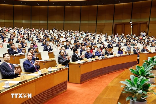 Hình ảnh khai mạc trọng thể kỳ họp thứ nhất Quốc hội khóa XVI