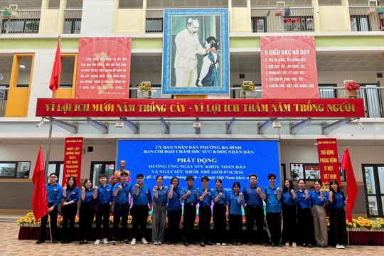 Ba Đình hưởng ứng Ngày Sức khỏe toàn dân, nhấn mạnh chủ động phòng bệnh, chuyển đổi số