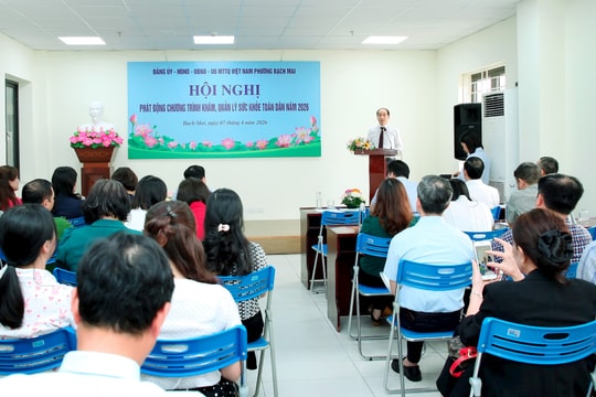 Phường Bạch Mai phấn đấu 100% người dân có hồ sơ sức khỏe điện tử trên hệ thống số