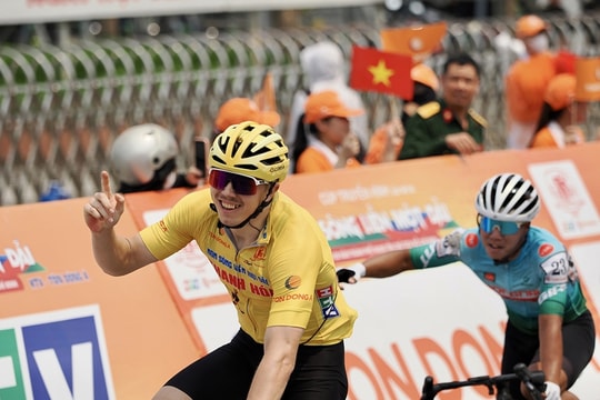 Chặng 5 Giải đua xe đạp toàn quốc Cúp Truyền hình TP Hồ Chí Minh 2026: Gặp sự cố sát vạch đích, Áo cam đổi chủ