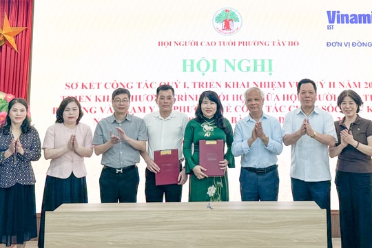 Phường Tây Hồ: Quan tâm chăm lo sức khoẻ cho người cao tuổi