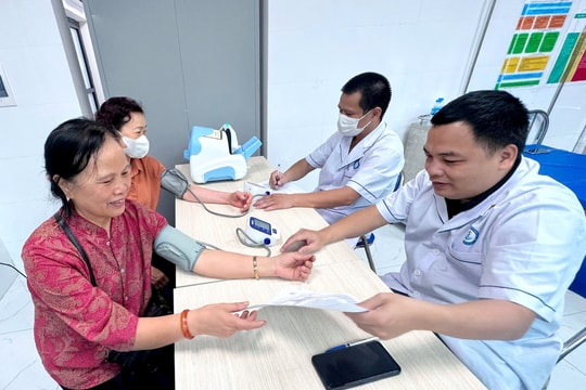 Phường Nghĩa Đô: Đưa Nghị quyết 72-NQ/TW vào cuộc sống