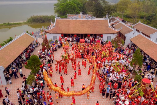Hà Nội mưa vài nơi, thời tiết dịu mát