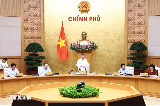 Thủ tướng Lê Minh Hưng chủ trì họp Thường trực Chính phủ và Thường trực Đảng ủy Chính phủ