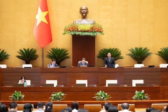 Luật Hộ tịch (sửa đổi) giao toàn bộ thẩm quyền đăng ký hộ tịch cho UBND cấp xã