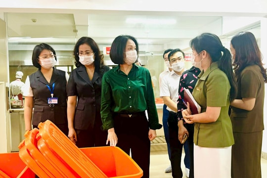 Xây dựng chuẩn mới an toàn cho vệ sinh thực phẩm học đường Thủ đô
