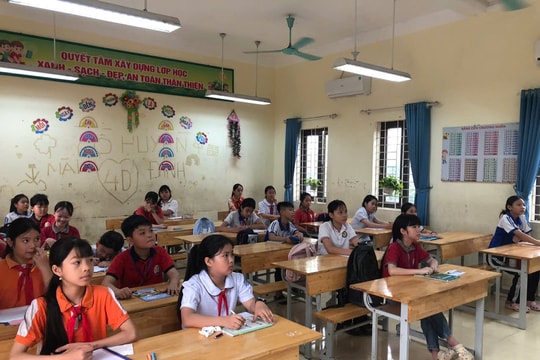 Sôi nổi Hội thi giao lưu viết chữ đẹp cấp tiểu học năm học 2025 – 2026 tại xã Hồng Sơn