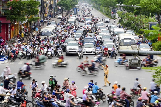 Bài toán về giải quyết ùn tắc giao thông và trật tự đô thị