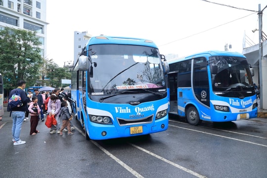 Tăng cường khoảng 500 phương tiện phục vụ khách dịp Giỗ Tổ Hùng Vương và 30-4, 1-5