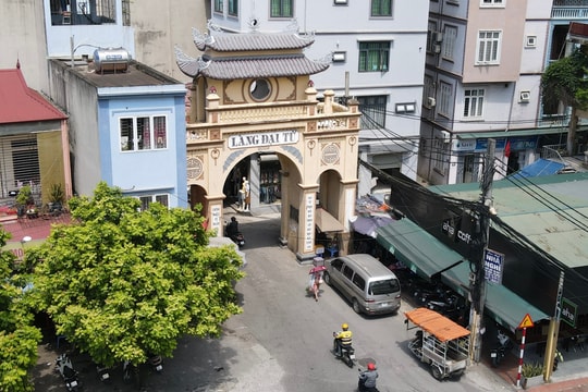 "Bài toán" phát triển làng trong phố