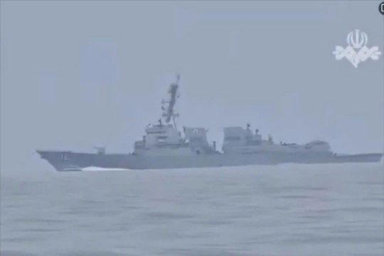 Iran tuyên bố vẫn kiểm soát hoàn toàn Eo biển Hormuz