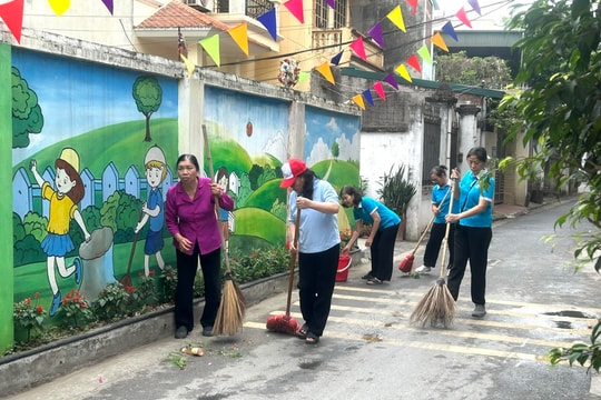 Phường Việt Hưng siết chặt quản lý, xử lý điểm nghẽn ô nhiễm môi trường