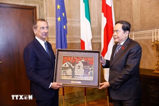 Chủ tịch Quốc hội Trần Thanh Mẫn tiếp Thị trưởng thành phố Milan (Italia)