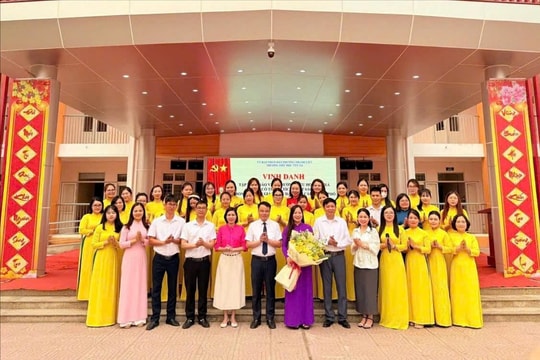 Phường Thanh Liệt vinh danh 2 giáo viên dạy giỏi Tiểu học cấp Thành phố