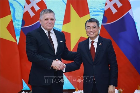 Tuyên bố chung về việc thiết lập quan hệ Đối tác chiến lược giữa Cộng hòa xã hội chủ nghĩa Việt Nam và Cộng hòa Slovakia