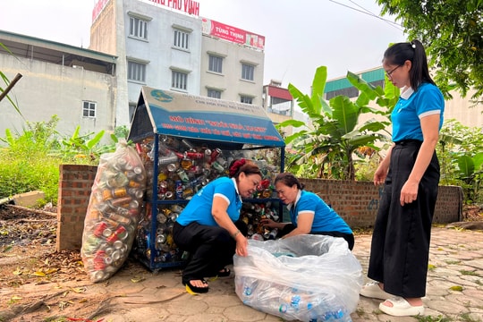 Phụ nữ Hòa Lạc: Lan tỏa phong trào “sống xanh” từ cơ sở