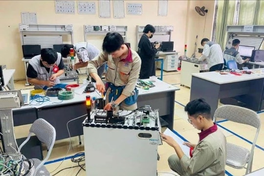 Hà Nội dự kiến hỗ trợ đến 50% học phí học nghề: Cú hích thay đổi nhận thức và cấu trúc nhân lực
