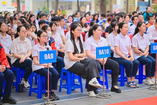 Học sinh Hà Nội tăng tốc ôn tập, quyết tâm chinh phục mục tiêu vào lớp 10