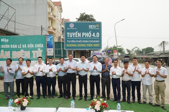 Xã Trần Phú thúc đẩy thanh toán không tiền mặt từ tuyến phố 4.0