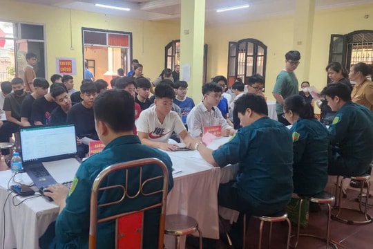 Phường Phúc Lợi tổng kết công tác tuyển quân và đăng ký nghĩa vụ quân sự, phương tiện kỹ thuật dự bị năm 2026