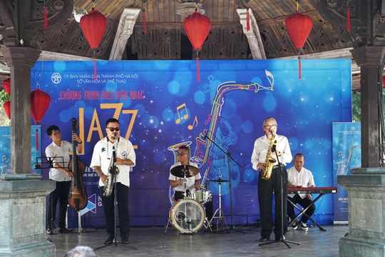 Thay đổi thời gian tổ chức chương trình “Âm nhạc cuối tuần” tại Nhà Bát Giác