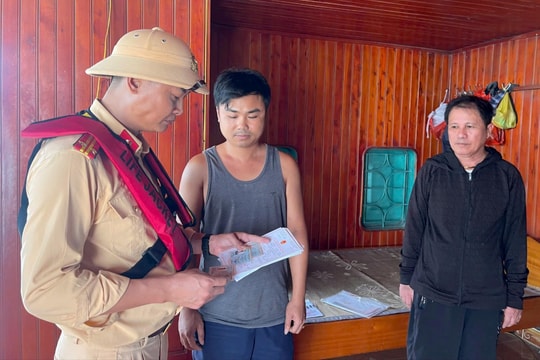 Tăng cường kiểm tra an toàn giao thông đường thủy trước mùa mưa bão