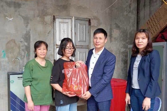 Gieo mầm yêu thương từ những điều giản dị