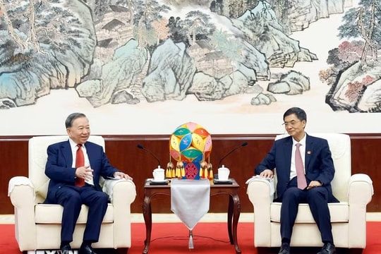 Tổng Bí thư, Chủ tịch nước Tô Lâm tiếp Bí thư Khu ủy Khu tự trị dân tộc Choang Quảng Tây (Trung Quốc)