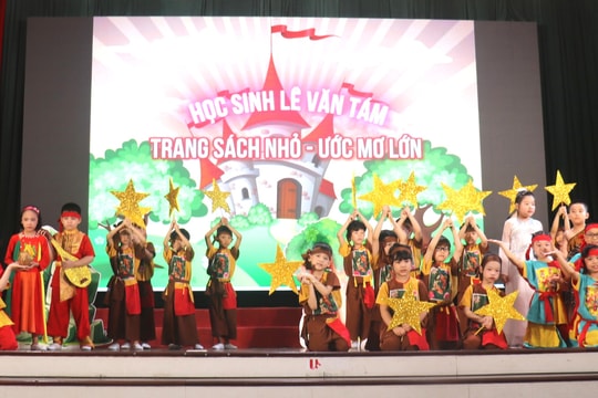 Phường Bạch Mai: Hơn 300 học sinh sôi nổi tham gia "Ngày Sách và Văn hóa đọc"