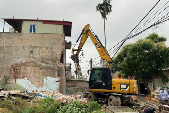 Phúc Thịnh: Cưỡng chế “điểm nghẽn” kéo dài 6 năm để thông tuyến giao thông trọng điểm phía Bắc Hà Nội