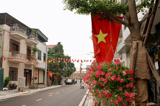 Phụ nữ Phú Thượng lan tỏa mô hình “ngõ xanh - văn minh - kiểu mẫu”