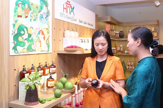 “Tiếp sức” cho nông sản xanh