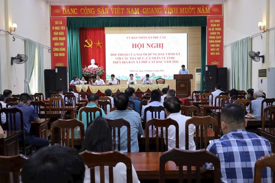 Xã Phú Cát: Tăng cường đối thoại để gần dân hơn