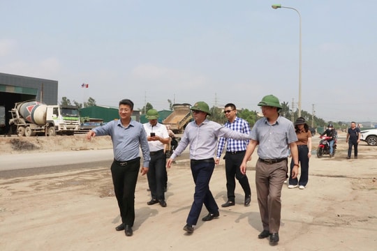 Phú Nghĩa kiểm điểm tiến độ dự án mở rộng Quốc lộ 6