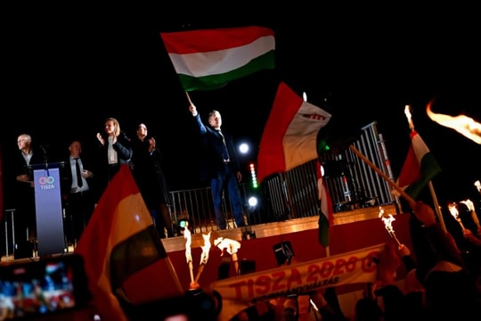 Bài toán kinh tế chờ đón Thủ tướng đắc cử Hungary Peter Magyar